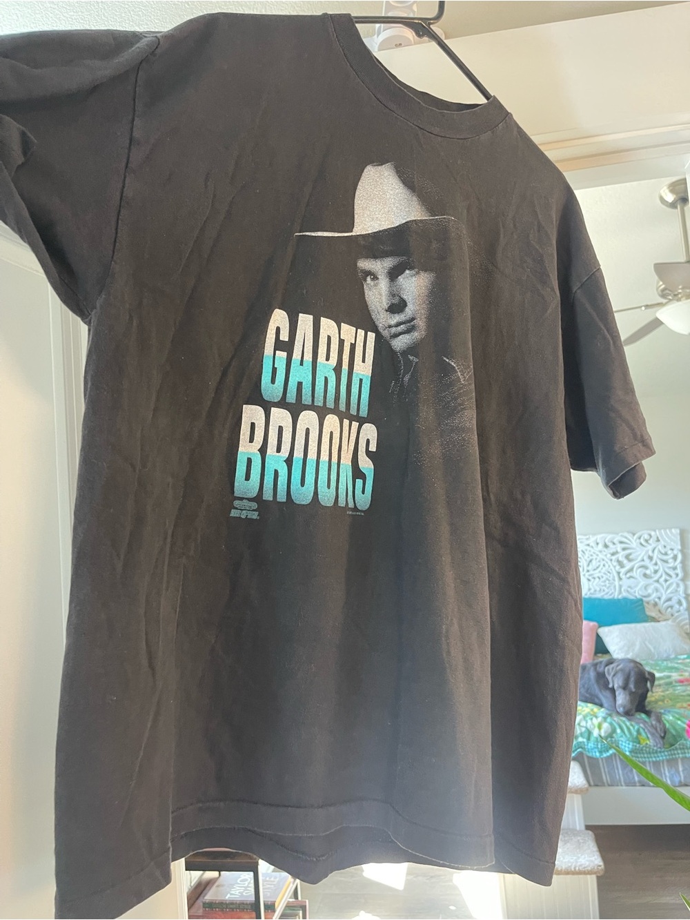 Garth Brooks Black Graphic Short-Sleeve Tee